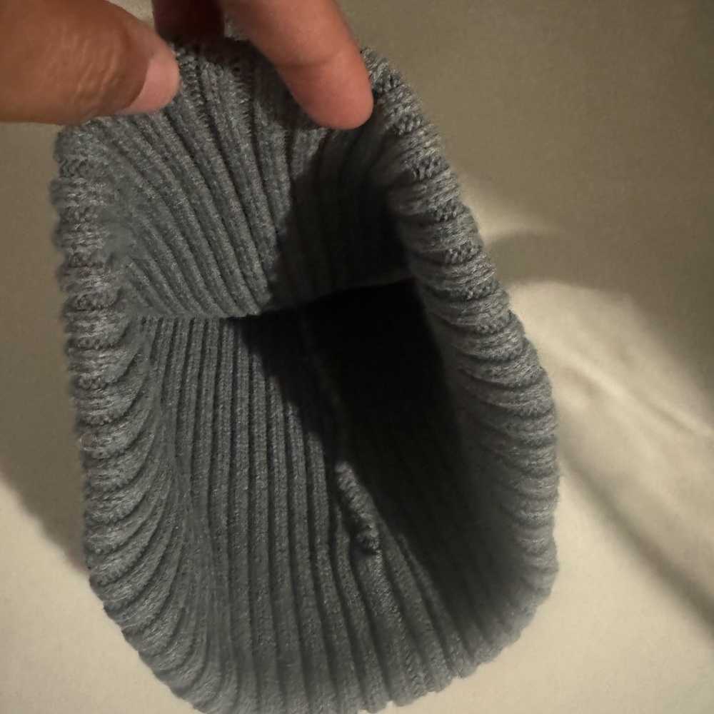 Supreme beanie - Picture 3 of 4